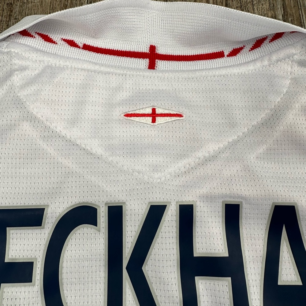**SOLD** 2005-07 Vintage England Home Shirt Beckham - Picture 10 of 13